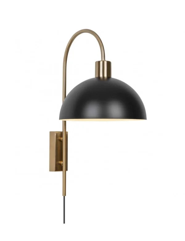 El Aplique de pared Guillen en Latón Negro combina un elegante acabado en latón y negro mate, ideal para dar un toque sofisticado y moderno a cualquier espacio.