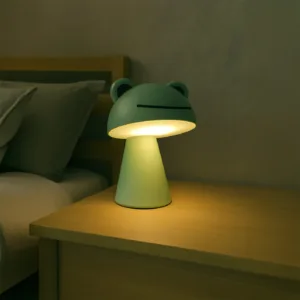 Lámpara infantil con forma de rana en verde, LED integrado 3W 3000K, recargable por USB