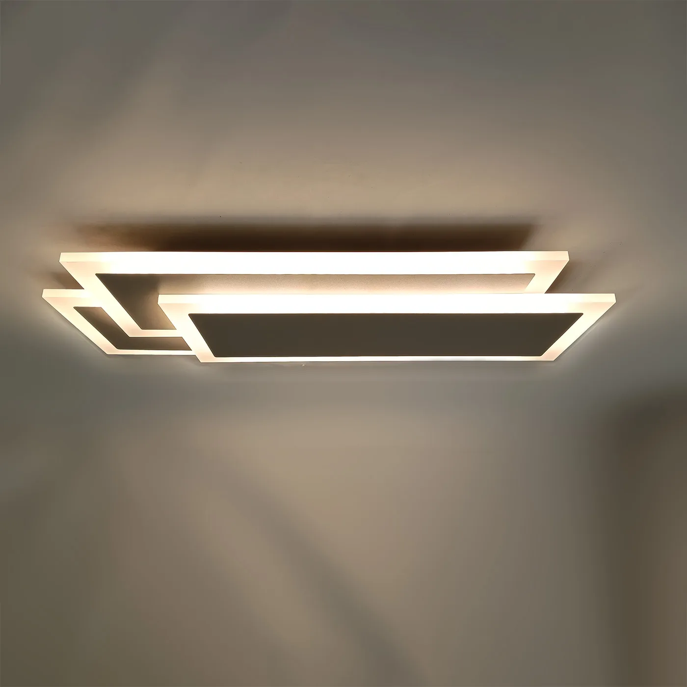 LM0335A-Plafón ORION rectangular – LED regulable con mando (52×25×5 cm) Plafón ORION rectangular con LED regulable e intercambio de color 3500–6500K mediante mando