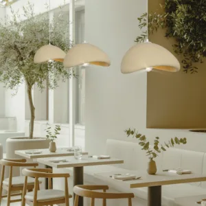 Colgante ONA de polietileno con diseño moderno redondeado y casquillo E27